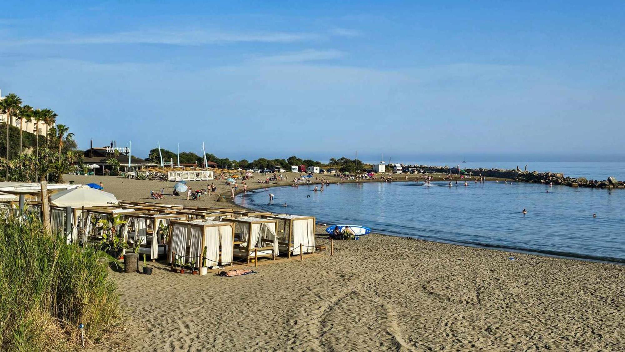 Junto A La Playa Del Cristo Cerca Del Puerto Apartment Estepona Exterior photo