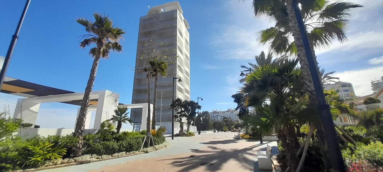 Junto A La Playa Del Cristo Cerca Del Puerto Apartment Estepona Exterior photo